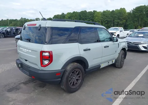 2022 Ford Bronco Sport Big Bend z USA, uszkodzony, nr VIN 3FMCR9B63NRE33548